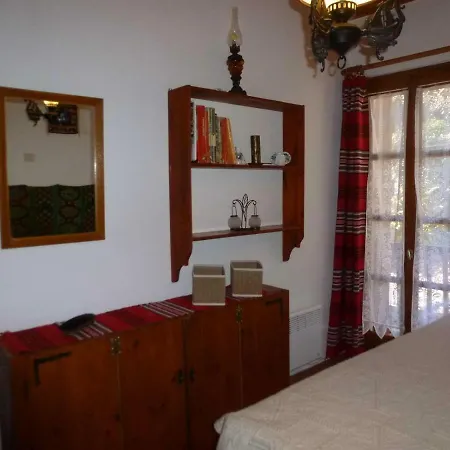 別荘 La Petite Maison Dans La Foret *
